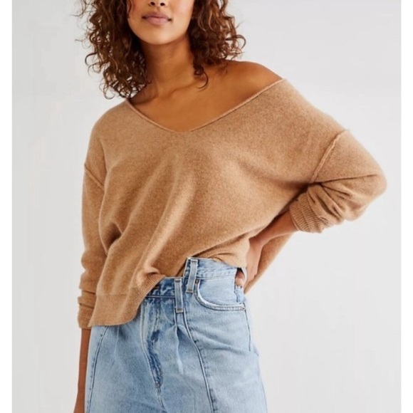 FREE PEOPLE Women’s Camel Harmony 100% Cashmere V-Neck Sweater - XS - Picture 2 of 13